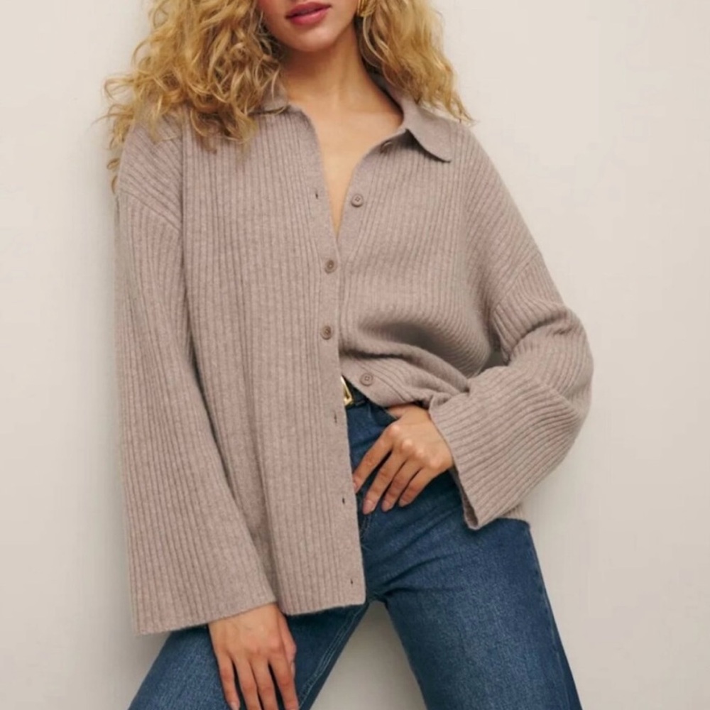 Reformation Fantino Cashmere
Sweater Cardigan Oatmeal XS - EUC